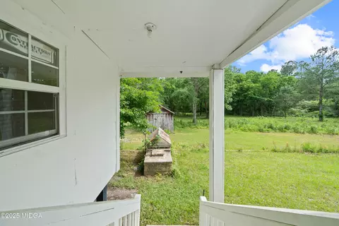 Exterior - 1512 Ga Highway 22 E, Haddock, GA 31033 photo 5 of 5