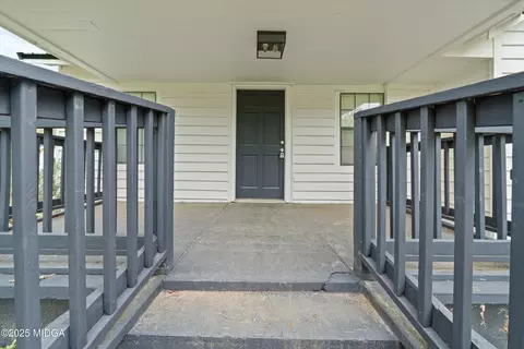 Exterior - 1512 Ga Highway 22 E, Haddock, GA 31033 photo 4 of 5
