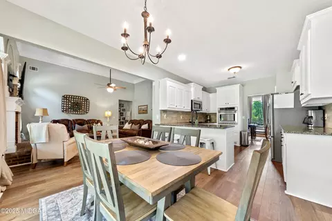 104 Old Oak Dr, Forsyth, GA 31029 photo 8