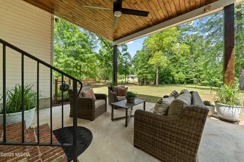 104 Old Oak Dr, Forsyth, GA 31029 photo 3
