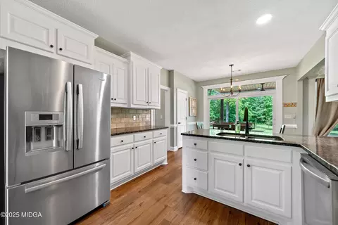 104 Old Oak Dr, Forsyth, GA 31029 photo 14