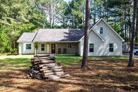 85 Teamon Cir, Griffin, GA 30223