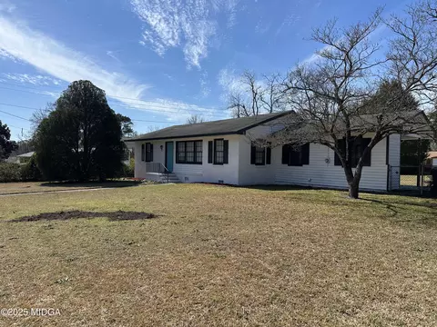 4349 Fairfax Dr, Macon, GA 31206