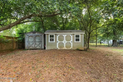 Exterior - 1305 Davis Ave, Perry, GA 31069 photo 4 of 4