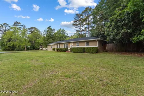 Exterior - 1305 Davis Ave, Perry, GA 31069 photo 1 of 4