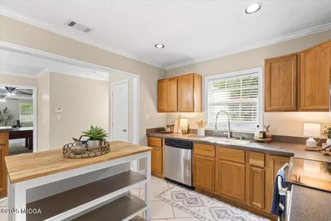 Kitchen - 1305 Davis Ave, Perry, GA 31069 photo 1 of 3