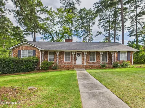 2956 King Alfred Dr, Macon, GA 31204