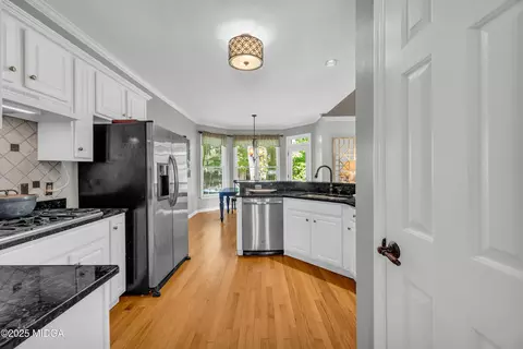 Kitchen - 770 River Cove Dr, Dacula, GA 30019 photo 2 of 4