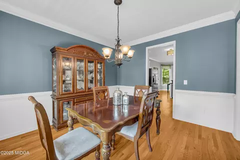 Dining - 770 River Cove Dr, Dacula, GA 30019 photo 4 of 6