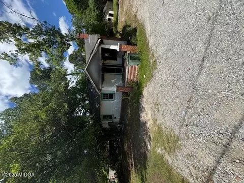 3560 Jeffersonville Rd, Macon, GA 31217