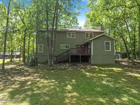 Exterior - 1114 King Arthur Dr, Macon, GA 31220 photo 5 of 7