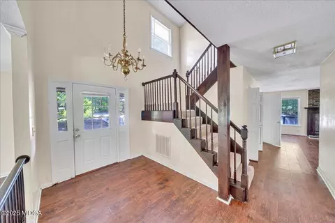 Entry Way - 1114 King Arthur Dr, Macon, GA 31220 photo 2 of 3