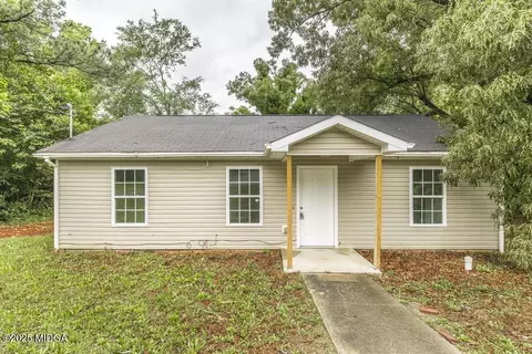 4475 Perry Ave, Macon, GA 31206