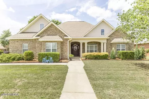 220 Norfolk Cir, Warner Robins, GA 31088