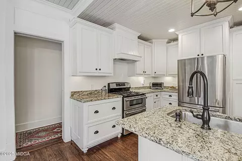 Kitchen - 261 Calloway Dr, Macon, GA 31204 photo 1 of 2