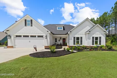 656 Whispering Pines Dr, Macon, GA 31211