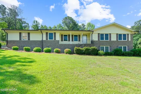 148 Crestwood Dr, Macon, GA 31211