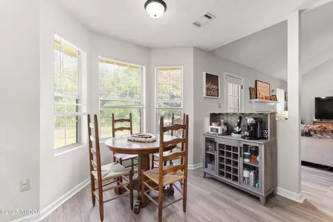 Dining - 108 Ridge Bend Drive Dr, Centerville, GA 31028 photo 1 of 2