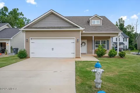 317 Cypress Dr, Gray, GA 31032