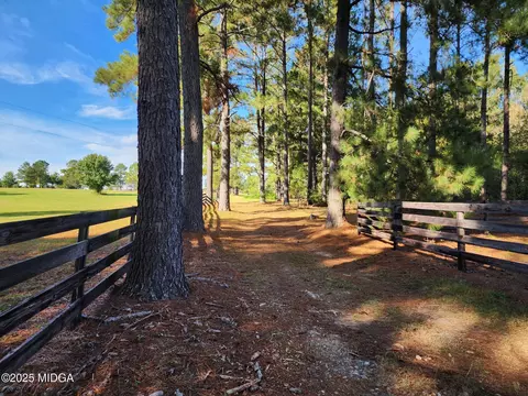 2273 Massee Lane Ln, Marshallville, GA 31057