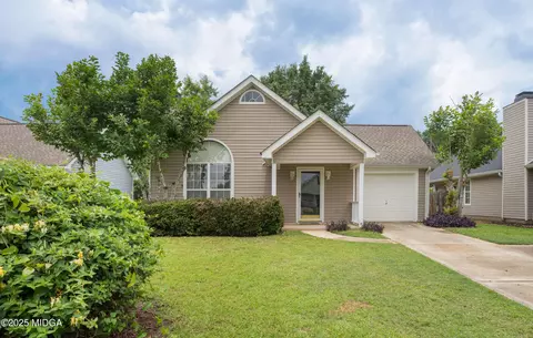109 Country Cv, Warner Robins, GA 31088