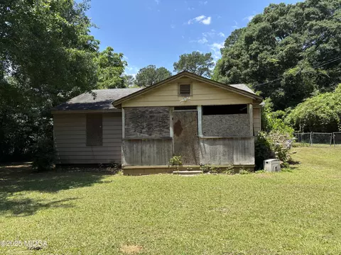 4723 Massey Rd, Macon, GA 31206