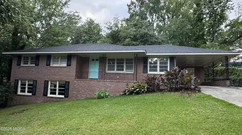 740 Valley Trl, Macon, GA 31204