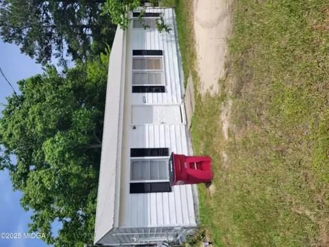 4229 Lafayette Dr, Macon, GA 31204