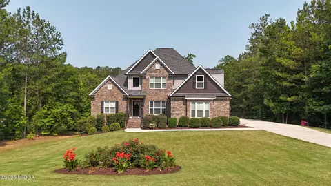 36 River Rapids Dr, Forsyth, GA 31029