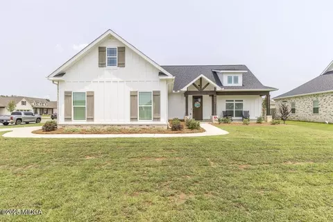 101 Mosswood Ct, Kathleen, GA 31047
