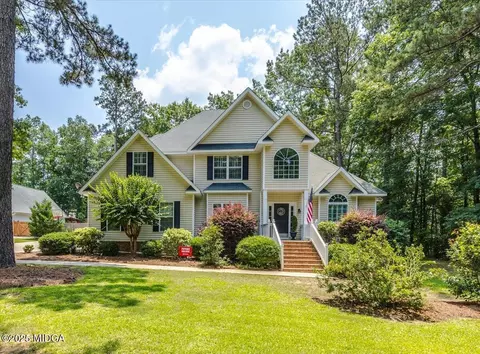 153 Spruce Ln, Gray, GA 31032
