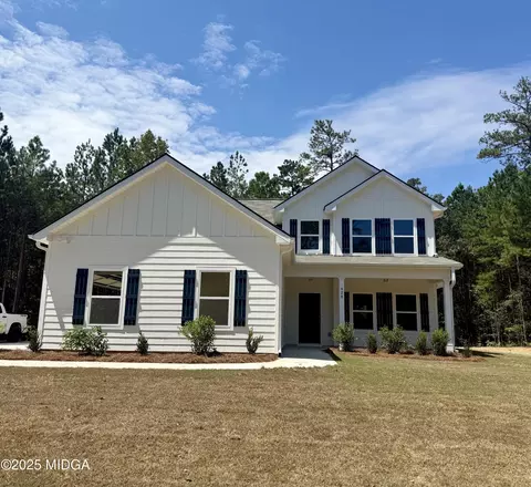 428 Strickland Loop, Forsyth, GA 31029