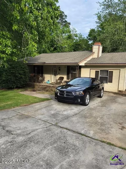 4726 Pine Valley Dr, Macon, GA 31210