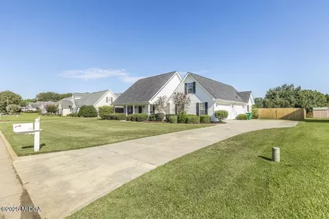 76 Duke Ln, Kathleen, GA 31047