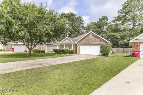 130 Sunnymeade Dr, Warner Robins, GA 31093