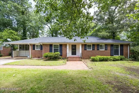 2981 King Alfred Dr, Macon, GA 31204