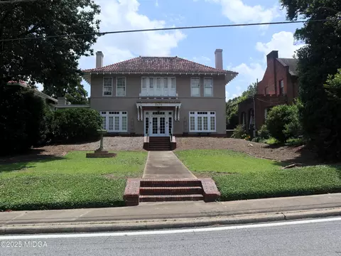 2498 Vineville Ave, Macon, GA 31204