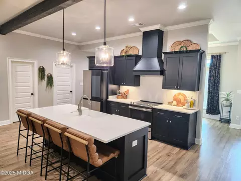 Kitchen - 109 Raspberry Trl, Perry, GA 31069 photo 2 of 9