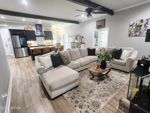 Living - 109 Raspberry Trl, Perry, GA 31069 photo 5 of 5