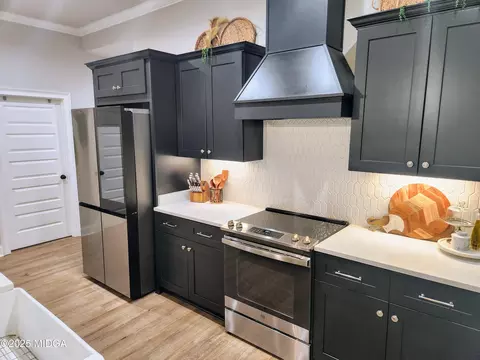Kitchen - 109 Raspberry Trl, Perry, GA 31069 photo 4 of 9