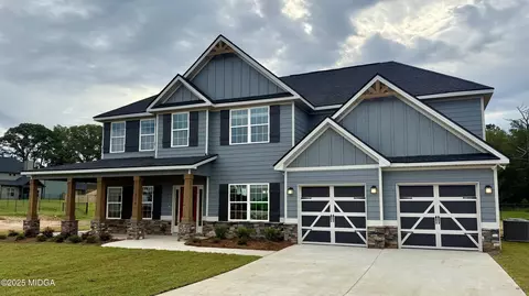 219 Meadows Ln #188, Bonaire, GA 31005
