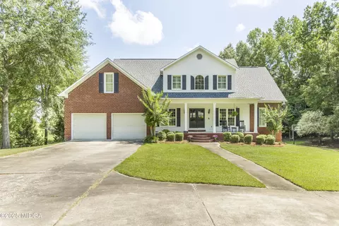 203 Fishermans Cv, Lizella, GA 31052