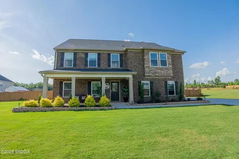 137 Caroline Ct, Macon, GA 31210