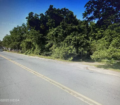 1270 Maynard St, Macon, GA 31217