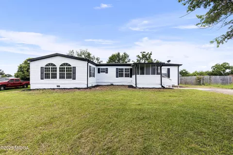 127 Marlin Ter, Byron, GA 31008