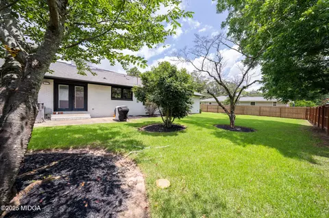 Exterior - 1202 Fairway Dr, Perry, GA 31069 photo 17 of 22