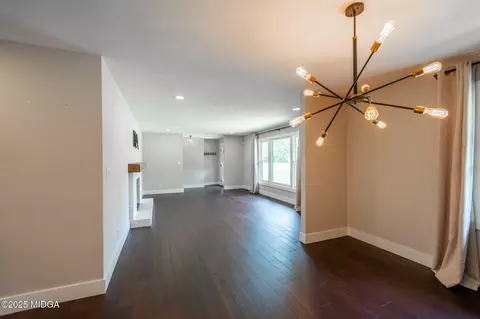 Living - 1202 Fairway Dr, Perry, GA 31069 photo 7 of 7