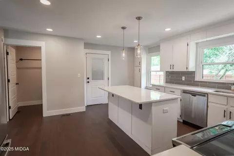 Other - 1202 Fairway Dr, Perry, GA 31069 photo 2 of 7