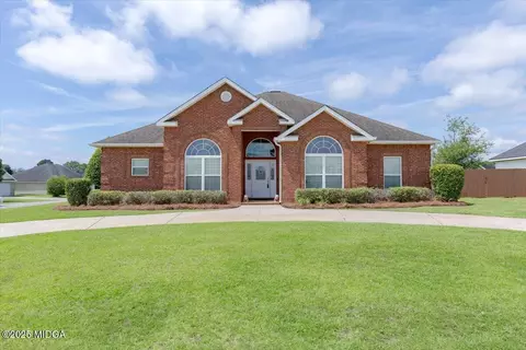 205 Stablegate Lane Ln, Bonaire, GA 31005