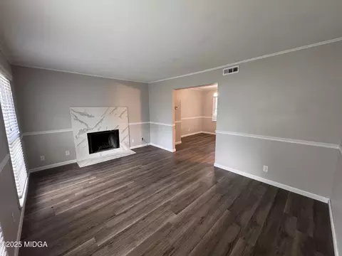 215 Springdale Ct, Macon, GA 31210